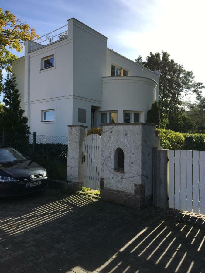 Costa Apartment